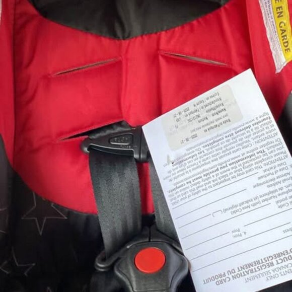 Evenflo Nurture Infant Car Seat with Base for 5-22 lbs New - Picture 8 of 9